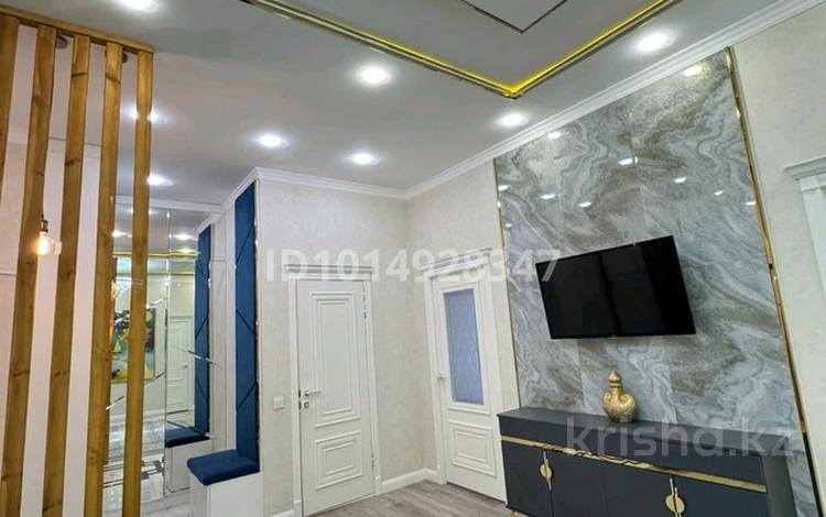 3-бөлмелі пәтер · 130 м² · 3/10 қабат, 18А ш/а 10, бағасы: 65 млн ₸ в Актау, 18А мкр — фото 5