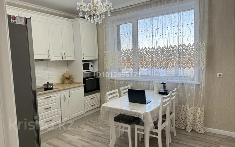 2-бөлмелі пәтер · 58 м² · 14/18 қабат, Сауран 10/1, бағасы: 300 000 ₸ в Астане, Есильский р-н — фото 2