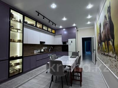 3-бөлмелі пәтер · 132 м² · 5/6 қабат, Алтын орда ш/а., бағасы: 35 млн ₸ в Актобе, мкр. Алтын орда