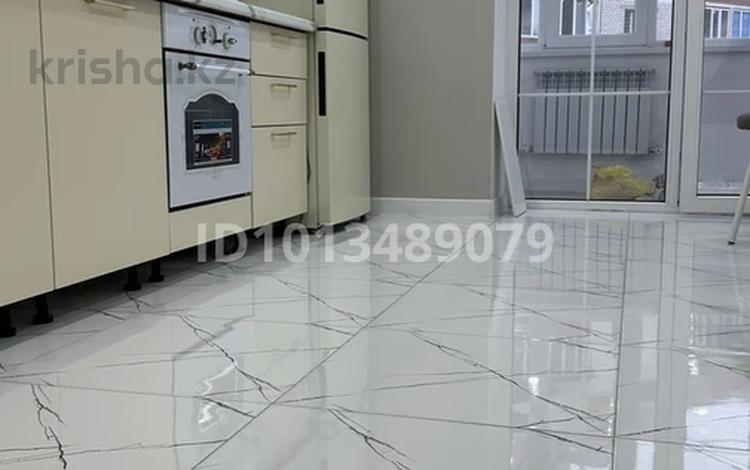 3-бөлмелі пәтер · 99.1 м² · 6/9 қабат, Зачаганск пгт ш/а. 97/2, бағасы: 38 млн ₸ в Уральске, мкр. Зачаганск пгт — фото 2