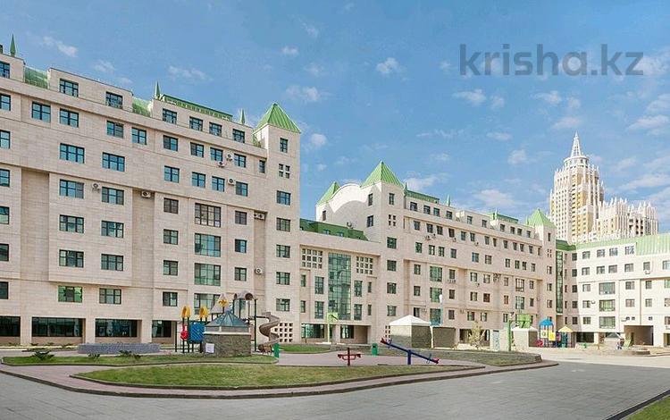 3-комнатная квартира · 130 м² · 4/6 этаж, Кабанбай Батыра 13 — Сарайшык за 700 000 〒 в Астане, Есильский р-н — фото 2