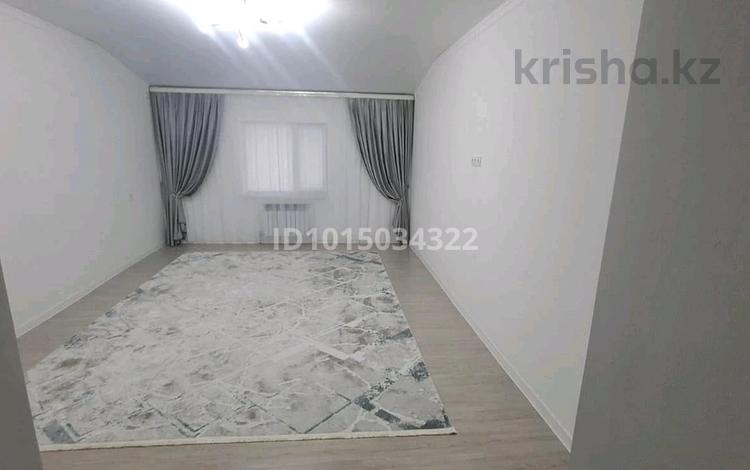 1-комнатная квартира · 60 м² · 8/8 этаж, 24-й мкр 18 за 150 000 ₸ в Актау — фото 2
