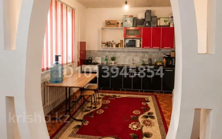 Отдельный дом · 5 комнат · 180 м² · 10 сот., Рахат-2 15-көше — Матжанби за 16 млн ₸ в Жанаозен — фото 2