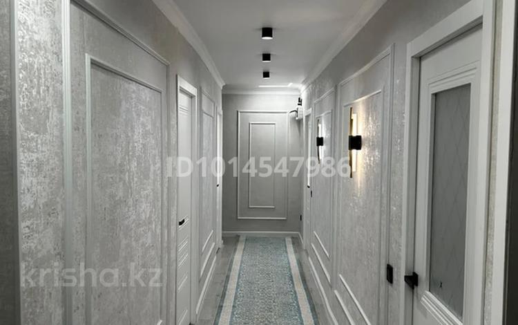 4-комнатная квартира · 115 м² · 2/5 этаж, 28-й мкр, 28-ш/а. 14 за 40 млн ₸ в Актау — фото 2