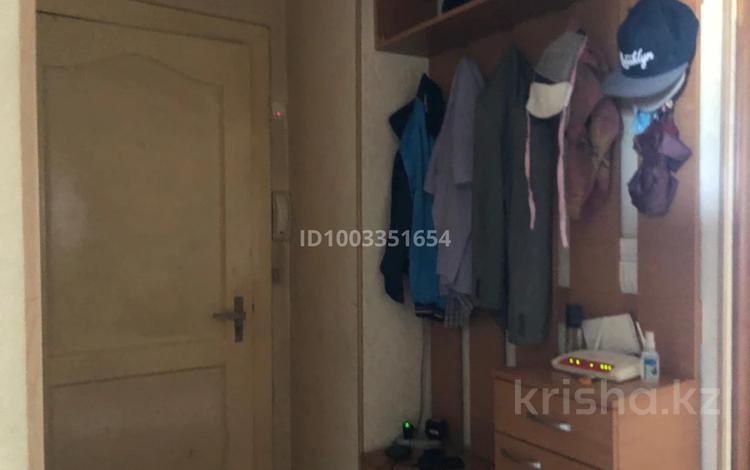 3-бөлмелі пәтер · 63 м² · 4/5 қабат, 12-й микрорайон, 12-й микрорайон 215е, бағасы: 24.5 млн ₸ в Шымкенте, Енбекшинский р-н — фото 2
