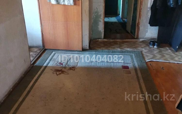 3-комнатная квартира · 60 м² · 5/5 этаж, Старый город — Возле же. да. вокзала за 60 000 〒 в Актобе — фото 2