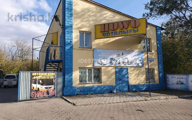 Офисы, магазины и бутики, склады, азс, автосервисы и автомойки, общепит, бани, гостиницы и зоны отдыха, медцентры и аптеки, образование, развлечения · 320 м² за 150 млн ₸ в Караганде, Казыбек би р-н — фото 2