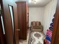 4-комнатная квартира · 63 м² · 2/5 этаж, Майкудук, 15й микрорайон 8 за 13.5 млн ₸ в Караганде, Алихана Бокейханова р-н — фото 5
