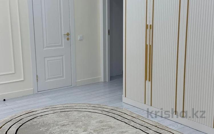 3-комнатная квартира · 83 м² · 8/16 этаж, Санжара Асфендиярова 3 за 400 000 ₸ в Астане, Нура р-н — фото 8