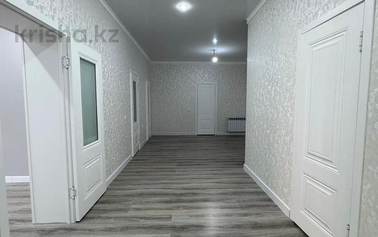 3-комнатная квартира · 134 м² · 4/5 этаж, мкр. Алтын орда за 41.5 млн ₸ в Актобе — фото 2