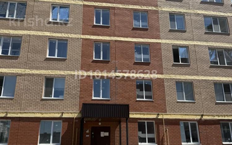 1-комнатная квартира · 34.5 м² · 2/9 этаж, 10 микрорайон 20 за 100 000 ₸ в Аксае — фото 2