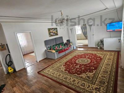 Дача · 3 комнаты · 130 м² · 8 сот., Гортоп 39 — Рядом магазин Нур за 17 млн 〒 в Актобе, мкр Гормолзавод