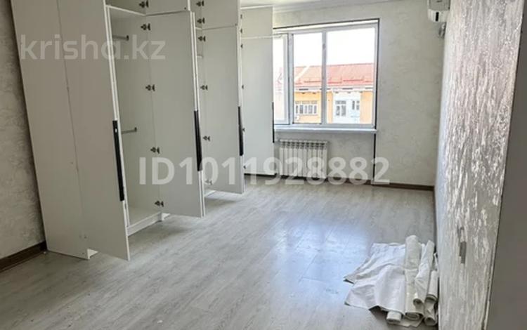 2-комнатная квартира · 48 м² · 5/5 этаж, Толеби 65А 40 — Орталыкта Жаксы лакатсия жанында базар, мектеп, садик за 10.5 млн ₸ в Кентау — фото 2