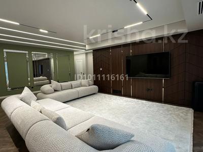 4-комнатная квартира · 190 м² · 2/5 этаж, мкр Самал-2, Фурманова 67 за 270 млн ₸ в Алматы, Медеуский р-н