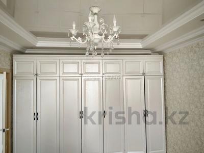 3-комнатная квартира · 85 м² · 4/5 этаж, 17-й мкр 84 — Супер маркет дана за 250 000 ₸ в Актау