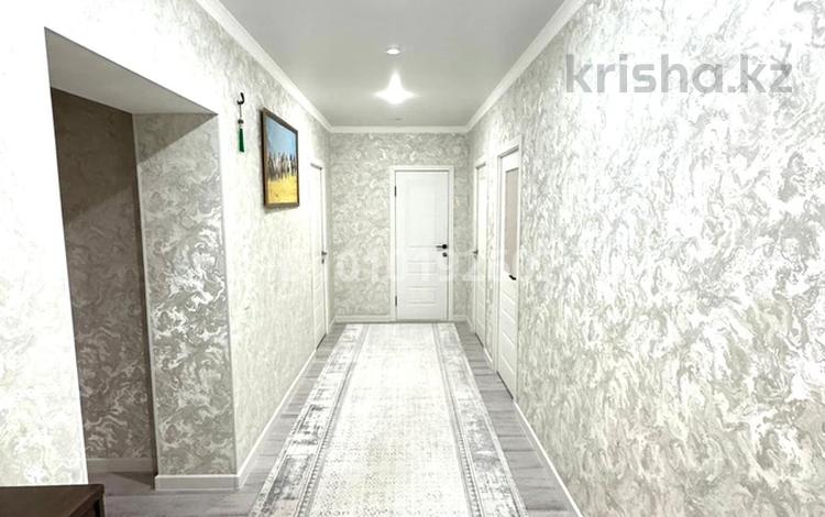 4-комнатная квартира · 120 м² · 3/6 этаж, 39-й мкр 5 за 36 млн 〒 в Актау — фото 2