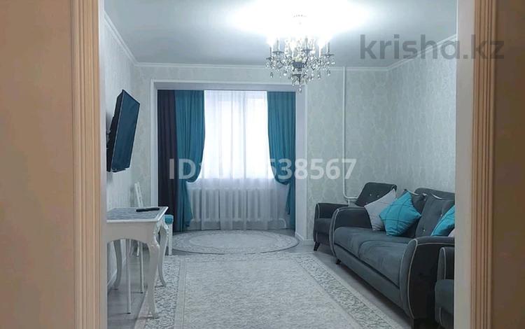3-комнатная квартира · 64.8 м² · 2/6 этаж, Камзина 82/1 — Камзина-Толстого за 29 млн 〒 в Павлодаре — фото 2
