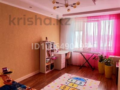 2-комнатная квартира · 51.3 м² · 3/9 этаж, 4 микрорайон 17 — Около маг.Хозяюшка, сзади Торгового за 22.5 млн ₸ в Аксае