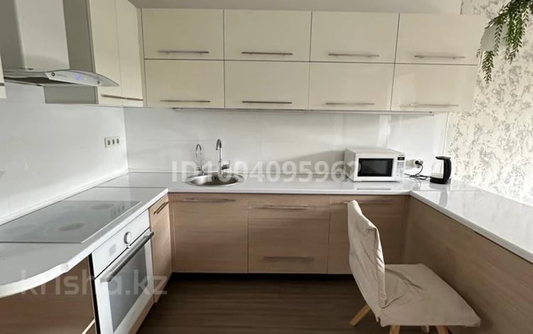 2-комнатная квартира · 67 м² · 2/12 этаж, Брусиловского 167 — Абая брусиловского за 300 000 ₸ в Алматы, Алмалинский р-н — фото 2