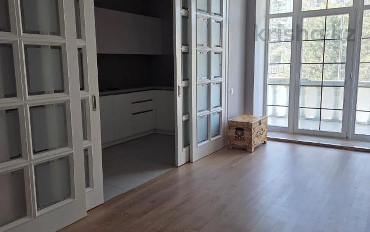 3-бөлмелі пәтер · 210 м² · 2/5 қабат, LJVFKFR FYF 14|1 — ШИКАРНАЯ ЛОКАЦИЯ!!!, бағасы: 185 млн ₸ в Астане, Нура р-н — фото 9