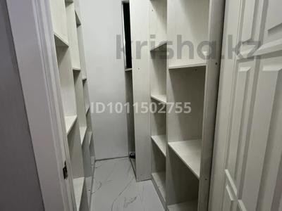 2-бөлмелі пәтер · 76 м² · 1/5 қабат, Авангард 2 микрорайон 6в, бағасы: 270 000 ₸ в Атырау, мкр Авангард-2