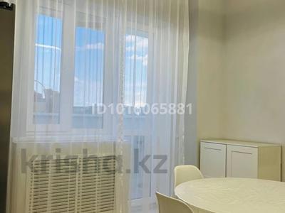 3-комнатная квартира · 99 м² · 19/19 этаж, мкр Шубар, Кабанбай-батыра 4/2 — AIU , Comfort Hotel, Presidential Plaza, Каскад, Чубары, Набережная за 400 000 ₸ в Астане, Есильский р-н