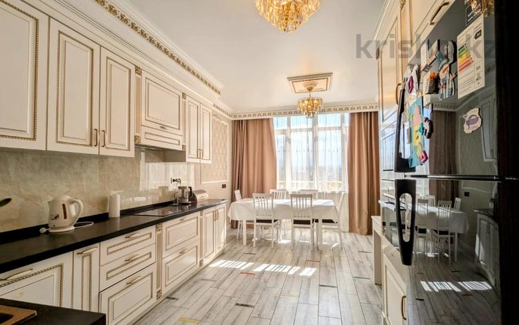 4-комнатная квартира · 155 м² · 15/19 этаж, Сатпаева 30а за 120 млн ₸ в Алматы, Бостандыкский р-н — фото 2