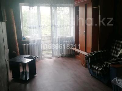 Продажа квартир в Карагандинской обл.: 1-комнатная квартира · 32 м² · 5/5 этаж, ул абая 3мкр 76/1 за 6 млн 〒 1-комнатная квартира · 32 м² · 5/5 этаж, ул абая 3мкр 76/1 за 6 млн 〒 в Темиртау
