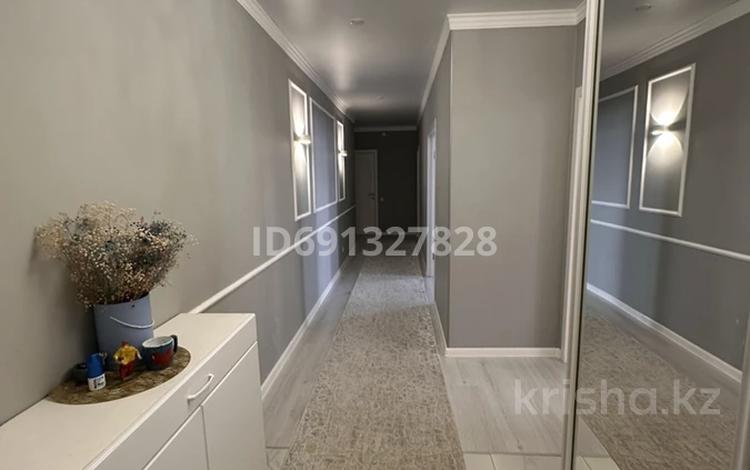 3-комнатная квартира, 97.4 м², 8/10 этаж, Багланова