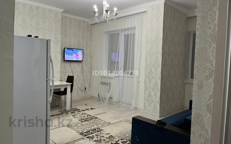 2-комнатная квартира · 40 м² · 12/12 этаж, Акмешит 9 — Керей Жанибек-Акмешит за 260 000 ₸ в Астане, Есильский р-н — фото 2