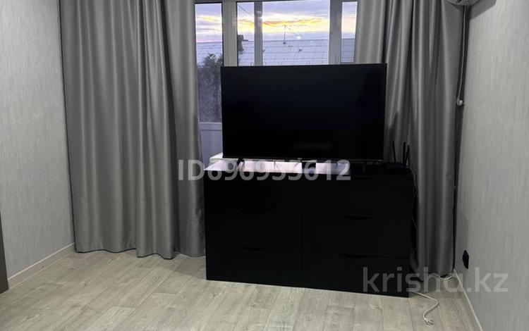 2-комнатная квартира · 44.1 м² · 5/5 этаж, Ауэзова 15 — Магазин Колос за 230 000 ₸ в Усть-Каменогорске — фото 3
