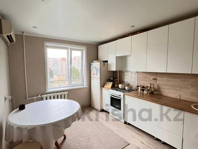3-бөлмелі пәтер · 67 м² · 6/9 қабат, 12 ш/а., бағасы: 24 млн ₸ в Актобе, мкр 12
