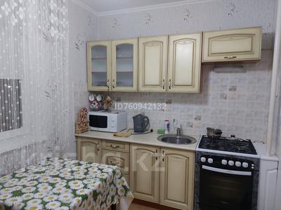 1-комнатная квартира · 42 м² · 3/9 этаж, 4 микрорайон 9 дом — Вблизи спорткомплекса Спортик за 100 000 〒 в Аксае