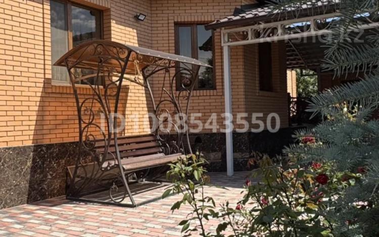 Отдельный дом · 6 комнат · 190 м² · 10 сот., Пер. М.Дулатова 4а за 70 млн ₸ в Таразе — фото 16