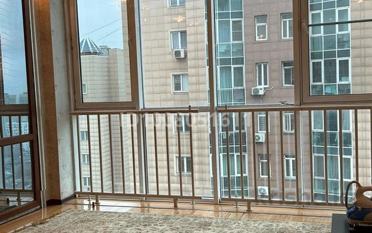 2-комнатная квартира · 90 м² · 18/20 этаж, Брусиловского 163 — Угол Кулымбетова за 320 000 ₸ в Алматы, Алмалинский р-н — фото 2