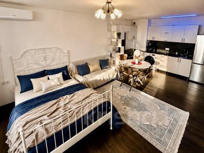 1-комнатная квартира · 40 м² · 9/10 этаж, Б. Момышулы 25 — Жубанова Момышулы ( трц Grand park ) за 2 000 ₸ в Алматы, Ауэзовский р-н