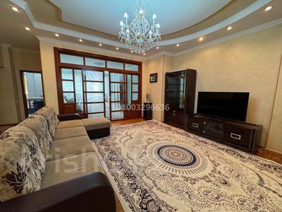 5-комнатная квартира · 200 м² · 4/6 этаж, Каратаева 38а-в — Тимирязева-Желтоксан за ~ 1.2 млн 〒 в Алматы