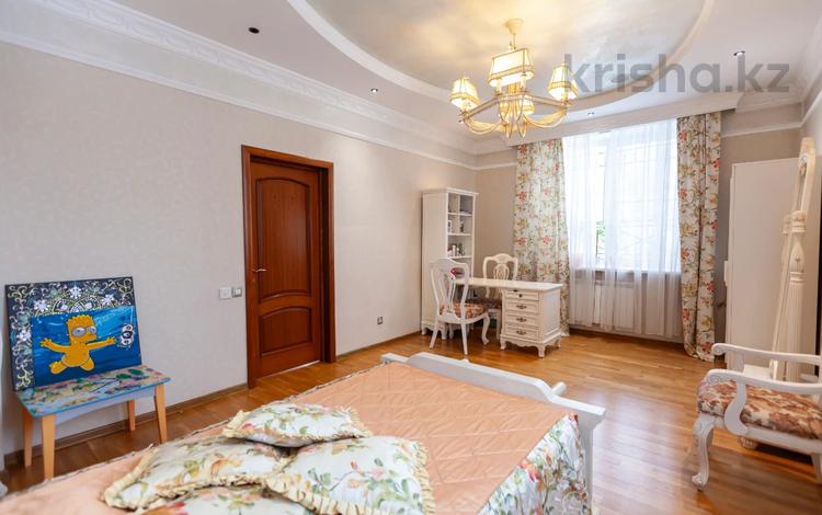 Отдельный дом • 6 комнат • 220 м² • 9 сот., Сабденова за 150 млн 〒 в Алматы, Наурызбайский р-н — фото 4