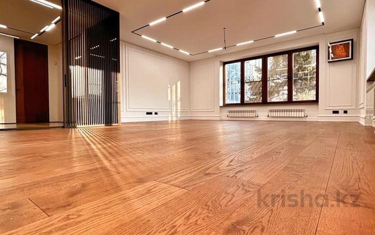4-комнатная квартира · 240 м² · 4/9 этаж, Пушкина 64 — Карасай батыра за 500 млн ₸ в Алматы, Медеуский р-н — фото 2