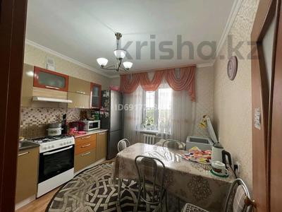 2-комнатная квартира, 58 м², 5/9 этаж, Байсалыкова 65А — Дастенова за 26 млн 〒 в Семее