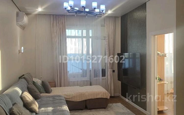 2 комнаты · 51 м² · 8/12 этаж, Кабанбай батыр 63 за 120 000 ₸ в Астане, Есильский р-н — фото 2