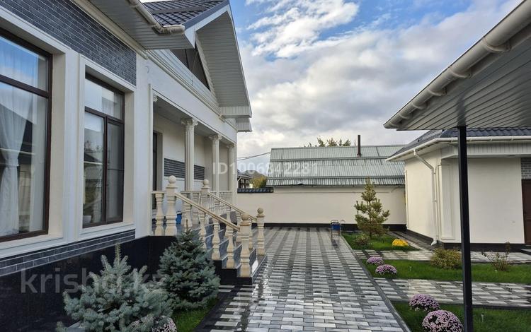Часть дома · 6 комнат · 270 м² · 8 сот., мкр Малый Самал, Мкр Самал-2 47 — Байтурсынова и улц Мырзабекова за 160 млн ₸ в Шымкенте, Туран р-н — фото 2