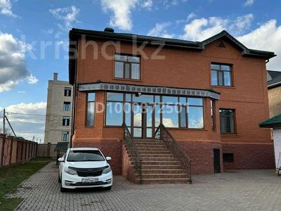 Аренда домов или дач в Карагандинской обл.: Отдельный дом · 7 комнат · 450 м² · помесячно, мкр Городской Аэропорт, Кабжанова 62 за 3 млн 〒 Отдельный дом · 7 комнат · 450 м² · помесячно, мкр Городской Аэропорт, Кабжанова 62 за 3 млн 〒 в Караганде, Казыбек би р-н