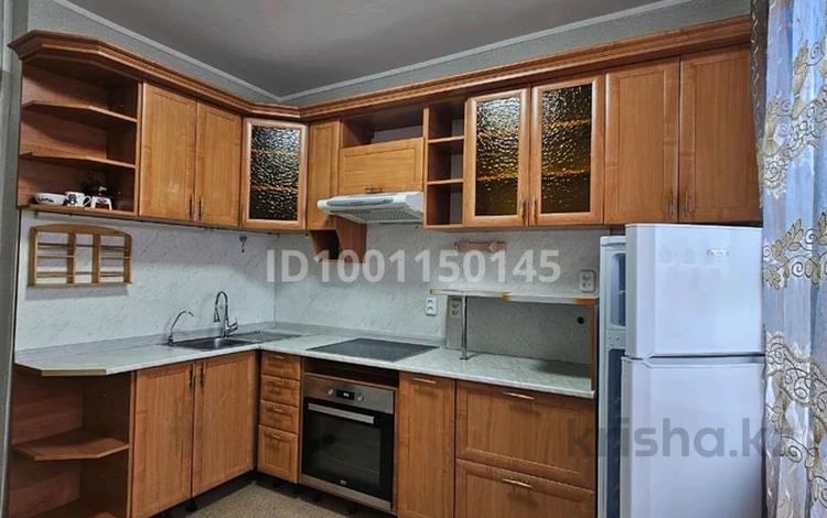 2-бөлмелі пәтер · 54 м² · 8/9 қабат, мкр Юго-Восток, Мкр Юго-Восток, мкр Гульдер 1 13, бағасы: 19.9 млн ₸ в Караганде, Казыбек би р-н — фото 2