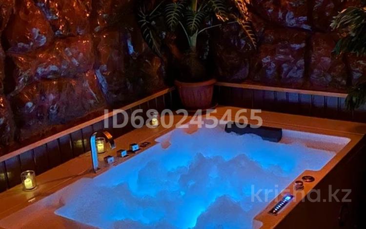 Дом · 5 комнат · 175 м², Маншук Маметовой 18А за 100 000 〒 в Шымкенте — фото 2