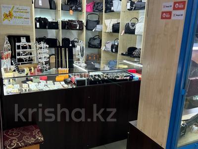 Готовый бизнес сумок и бижутерии · 10 м² за 2.5 млн 〒 в Семее
