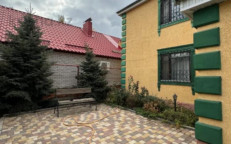 Жеке үй · 5 бөлме · 291 м² · 7 жүзд., 2 ш/а., Аксункар 7 — Санкибай батыра, бағасы: 58 млн ₸ в Актобе, мкр 8 — фото 2
