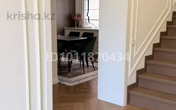 Часть дома · 5 комнат · 180 м² · 2.6 сот., ул. Чехова 23А за 78 млн 〒 в Караганде, Казыбек би р-н — фото 2