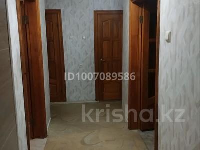 3-комнатная квартира · 63 м² · 2/5 этаж, Уразбаева 2/4 за 130 000 〒 в Уральске