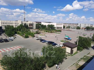 4-бөлмелі пәтер · 67.8 м² · 5/5 қабат, Сатпаева 119 — В центре города, бағасы: 15 млн ₸